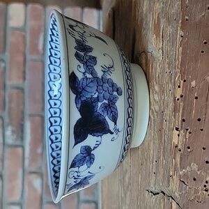 VINTAGE ASIAN BOWL